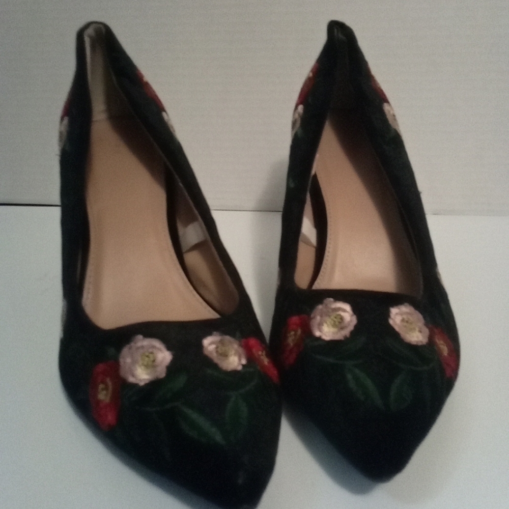 Floral Embroidered Black Heels